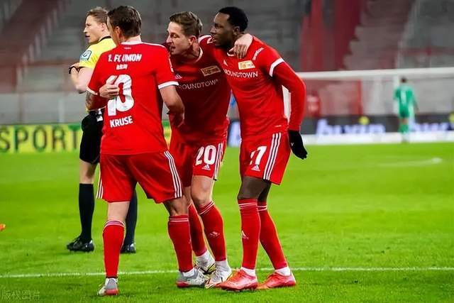 35岁法国裁判莱特西尔当选IFFHS年度最佳裁判